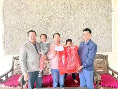 Trao quà Tết lan toả yêu thương cho học sinh khó khăn