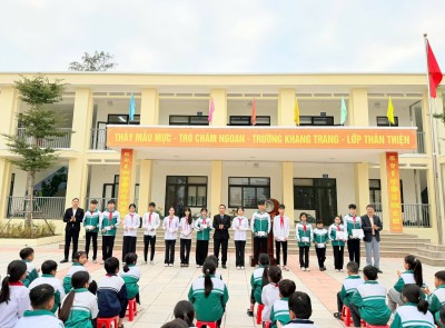 Tuyên dương học sinh đạt thành tích cao tại giải điền kinh, các cuộ thi văn hoá tại Đặc khu Cô Tô