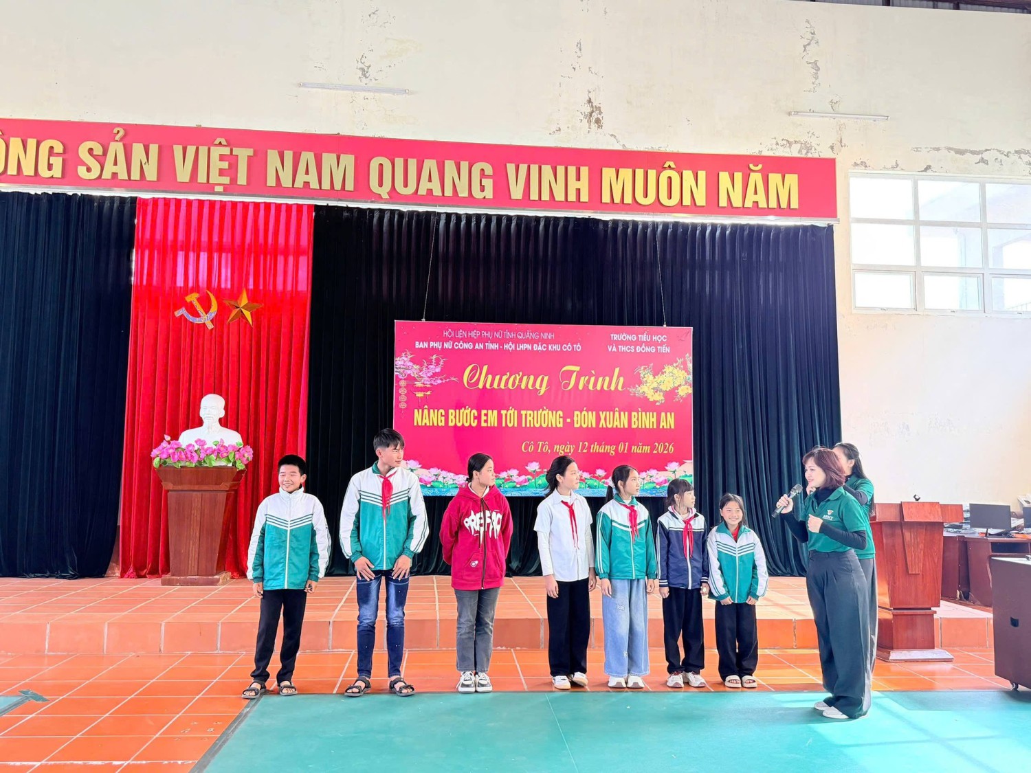 Nâng bước em tới trường Đón xuân bình an 11